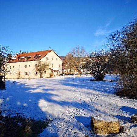 Landhotel Gut Moierhof Walting Exterior foto